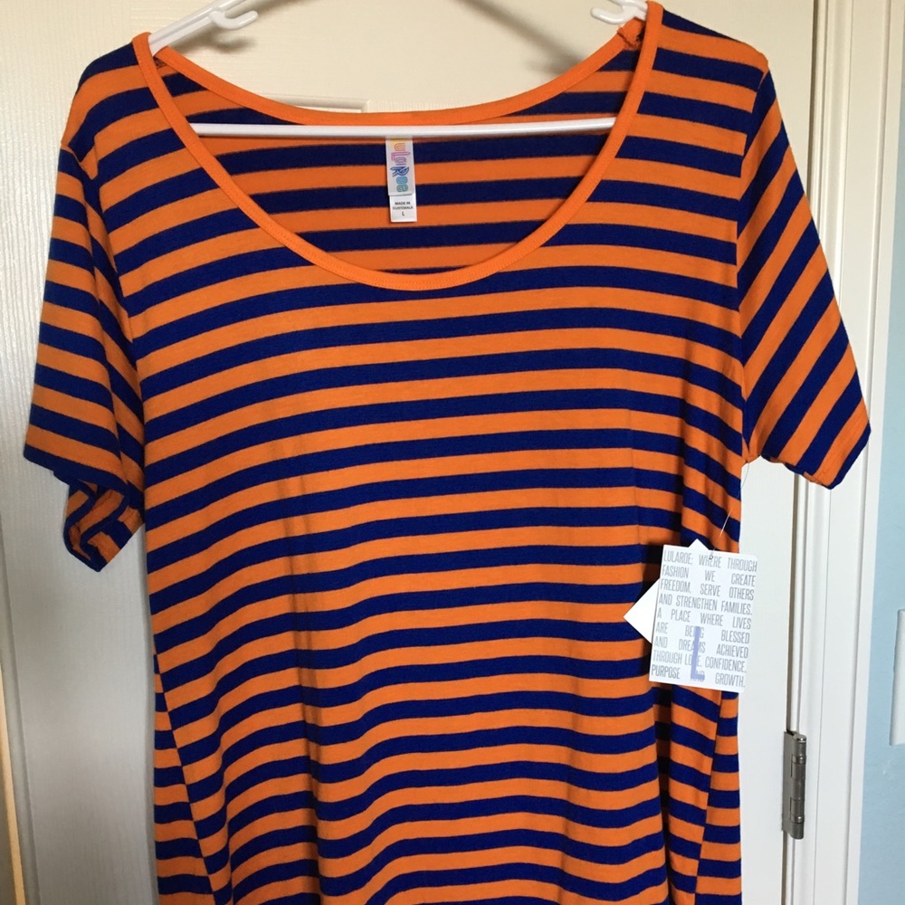 L Lularoe Classic T, NWT